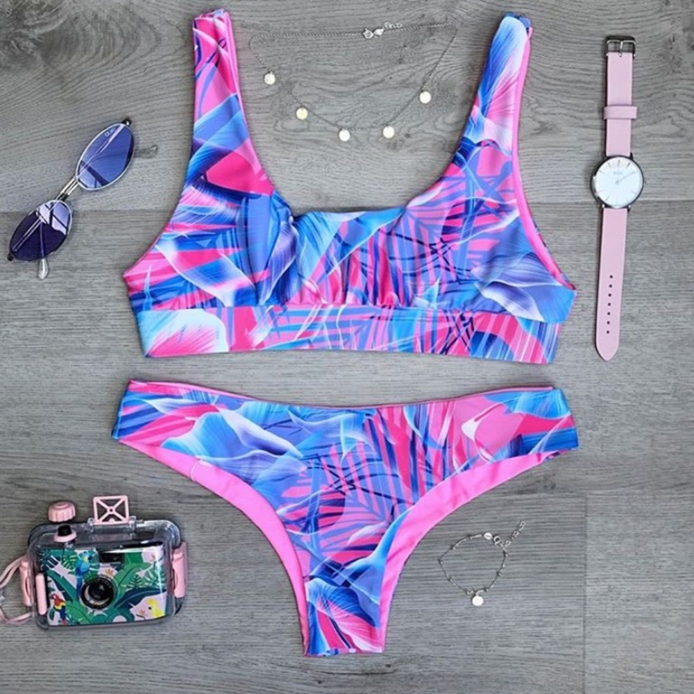 Never Worn- Kulani Kini bikini set